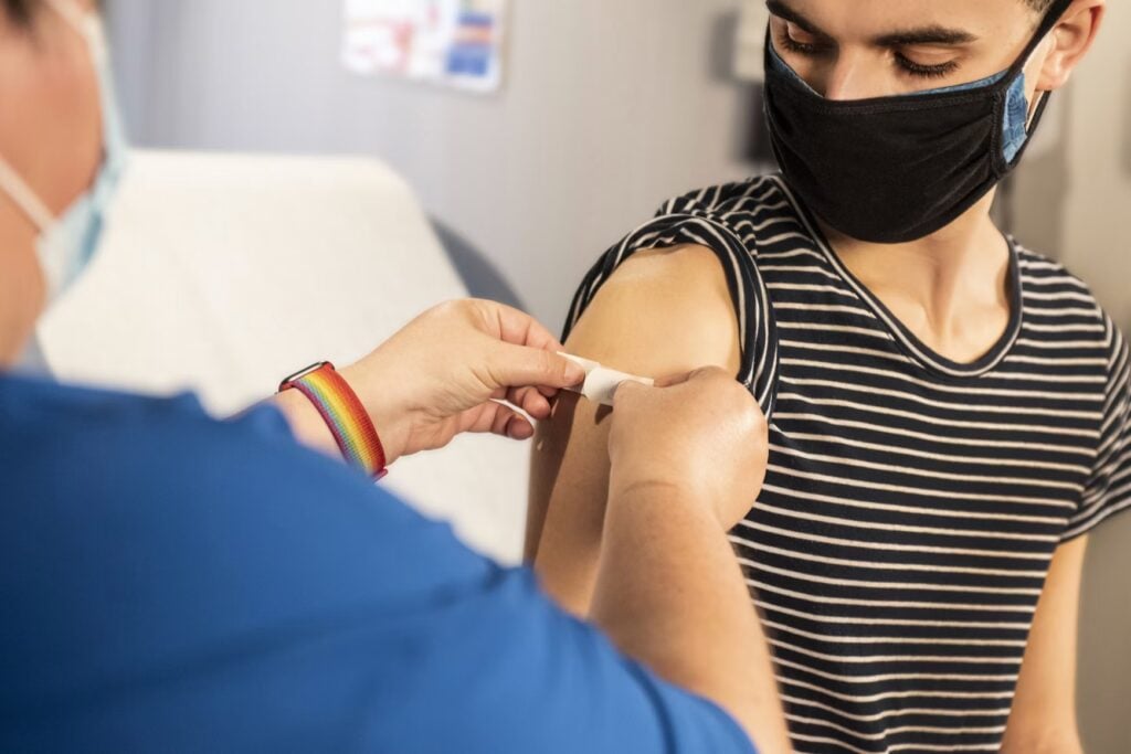 Experts Urge Free MenB Jab For All Teenagers After Kent Outbreak