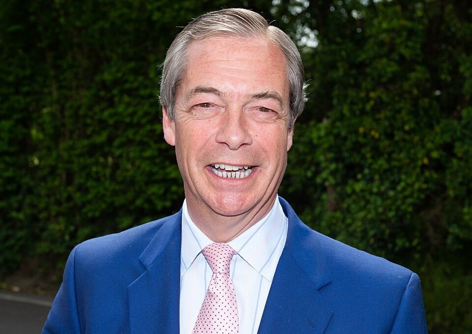 Police arrest man for threatening to shoot Nigel Farage